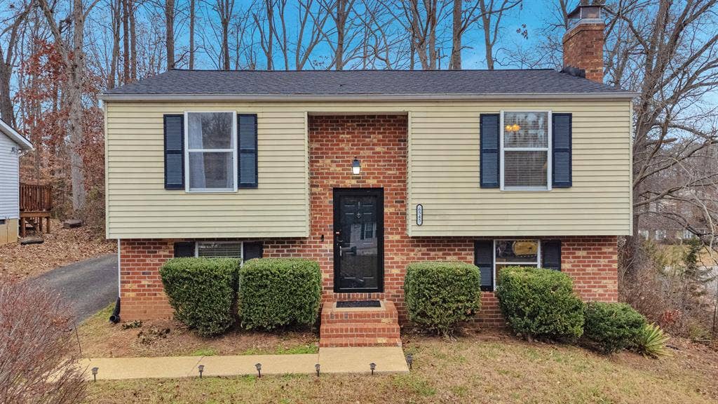 5 BR in Chesterfield