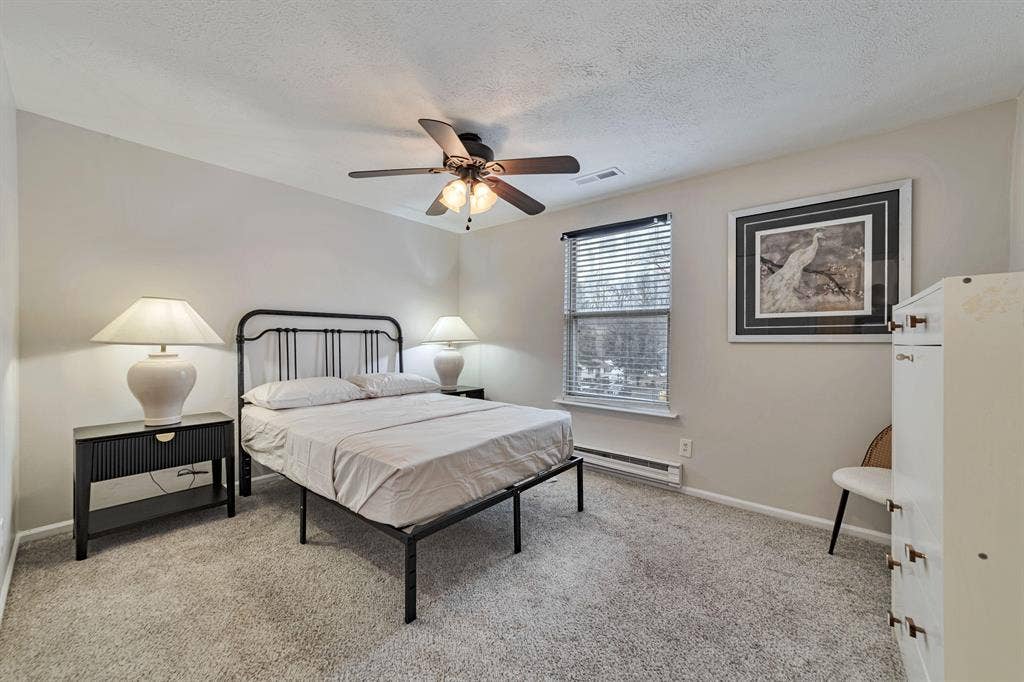 5 BR in Chesterfield