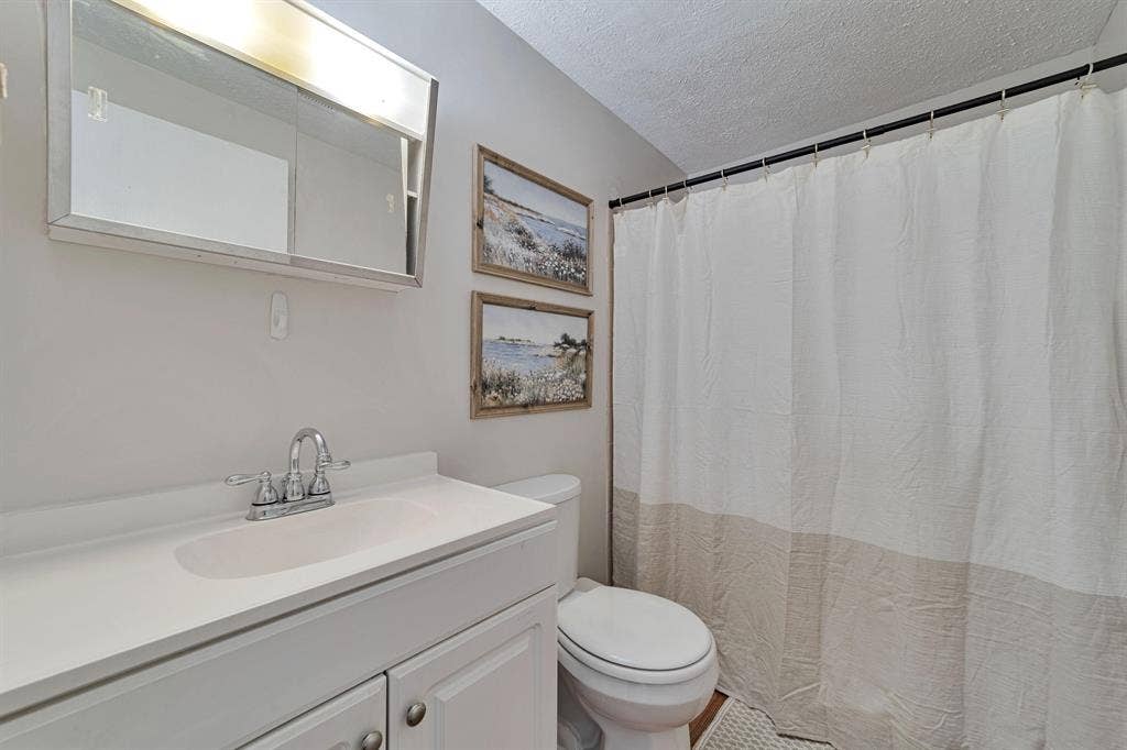 5 BR in Chesterfield