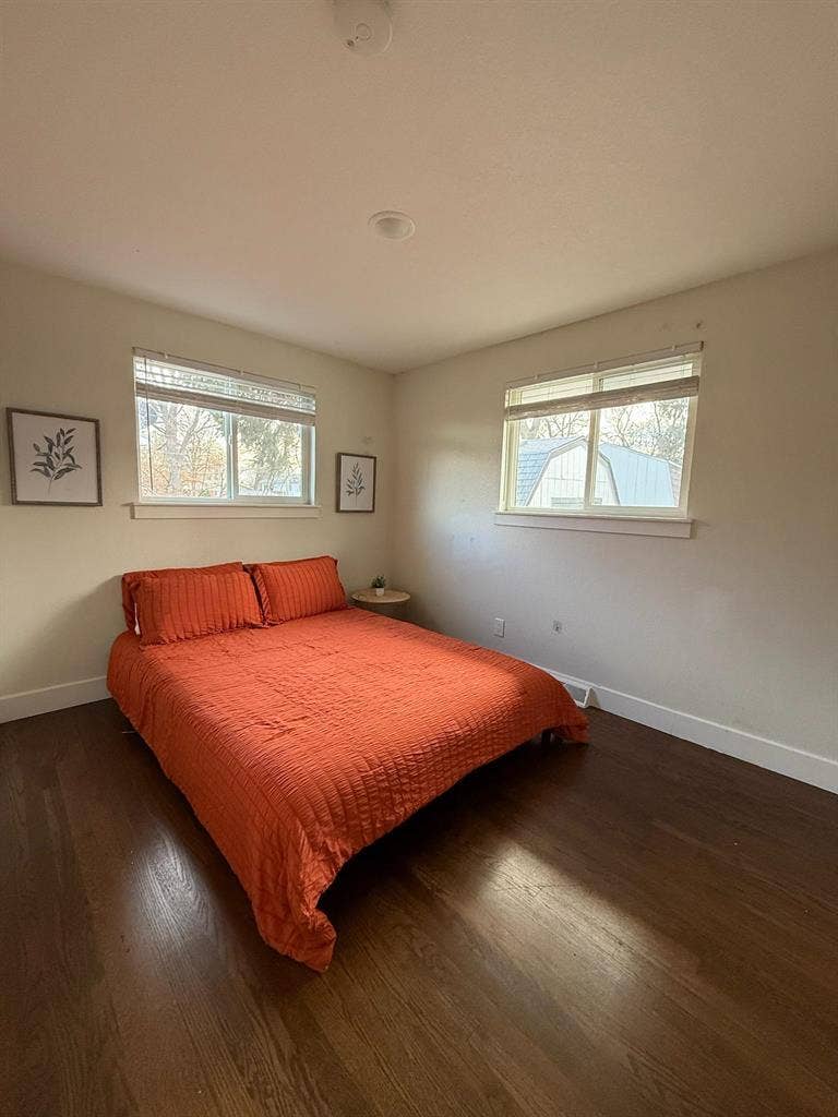 2 BR in Westminster
