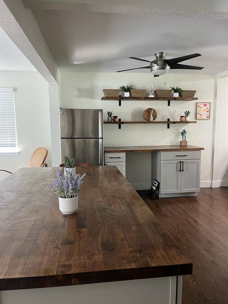 2 BR in Westminster