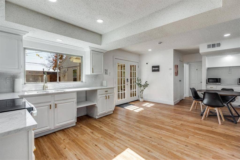 11 BR in Dallas
