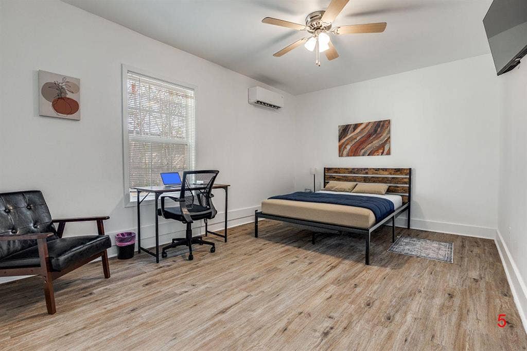 11 BR in Dallas
