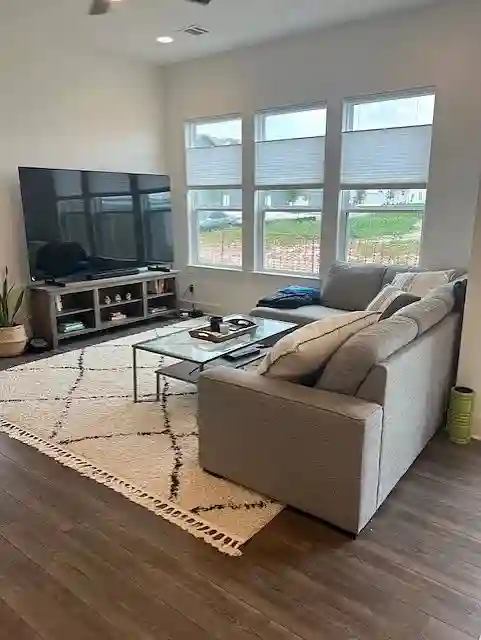 3 BR in Hutto