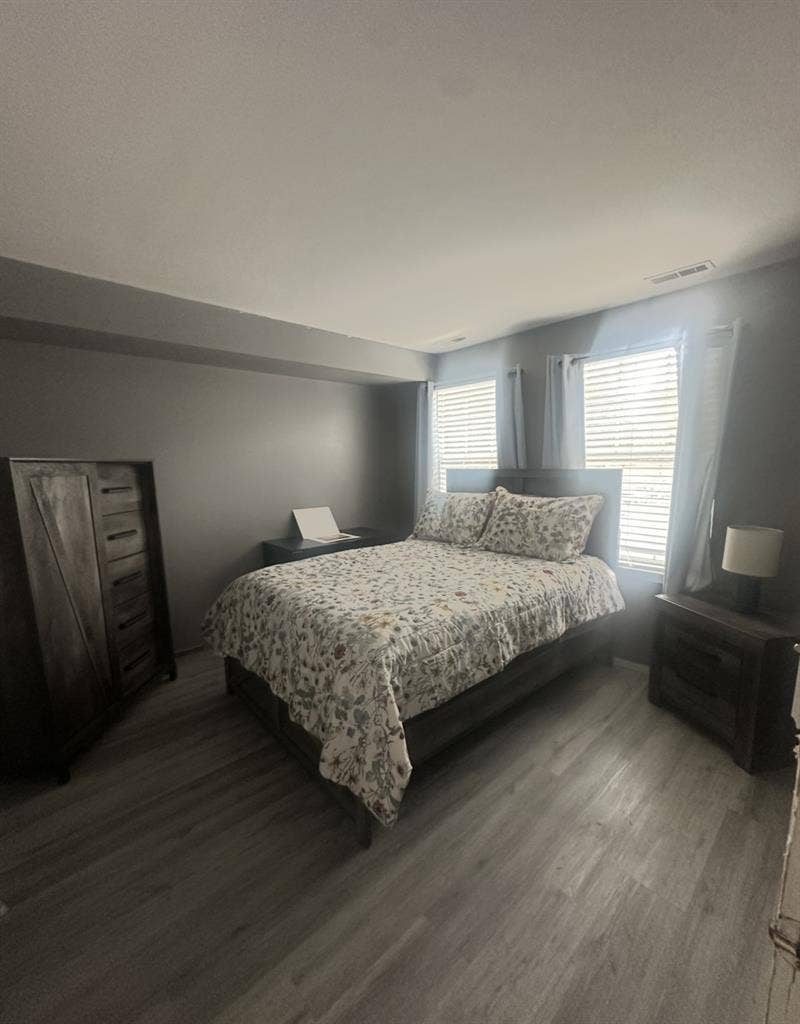 Room for rent furnished