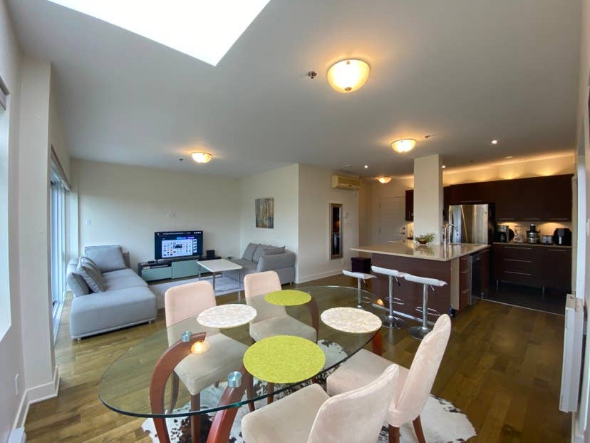 Chambre à Louer 
Room to rent