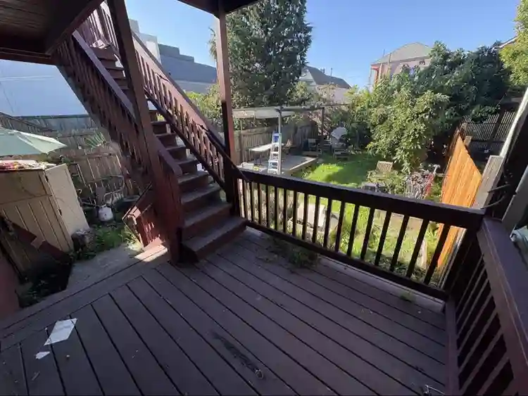 LOOKING FOR TWO NEW HOUSEMATES