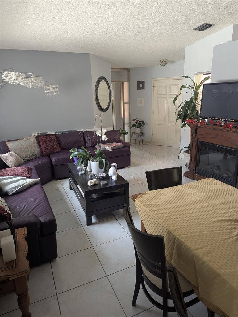 Master bedroom in The Hammocks