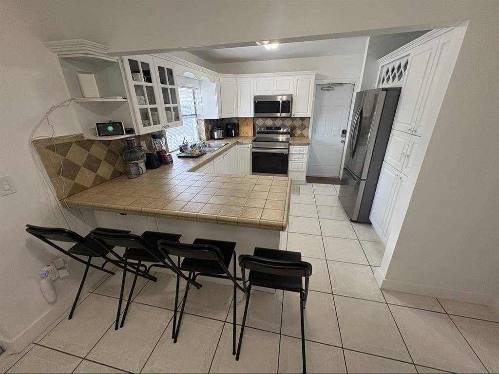 Habitacion amueblada SW Miami
