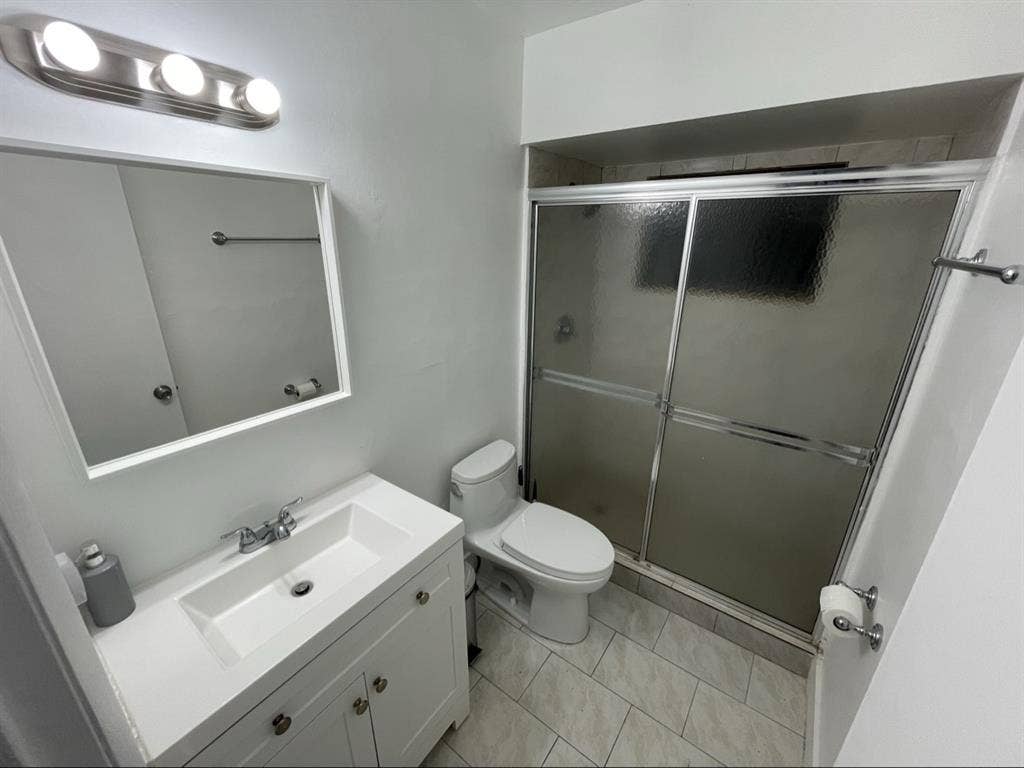 Habitacion amueblada SW Miami