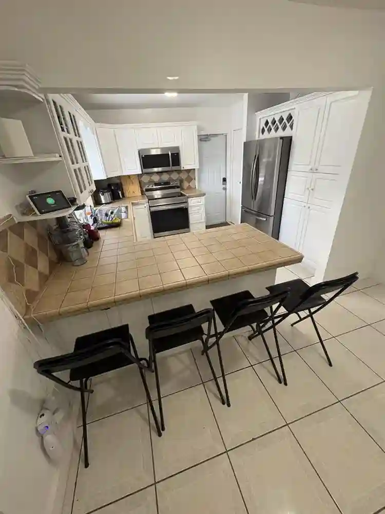 Habitacion amueblada SW Miami