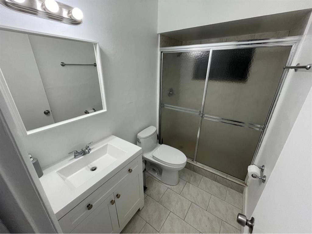 Habitacion amueblada SW Miami