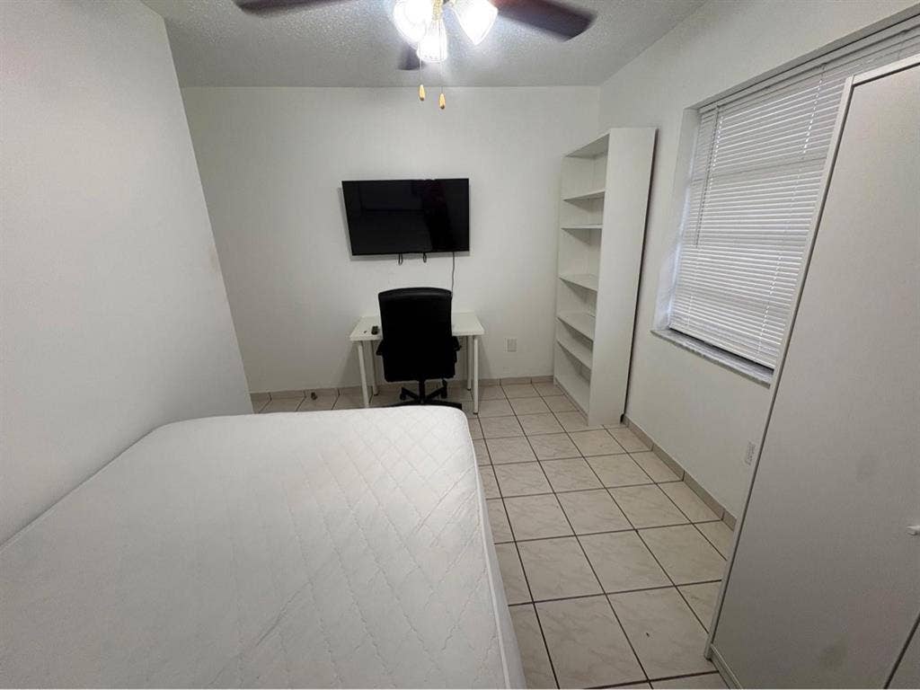 Habitacion amueblada SW Miami