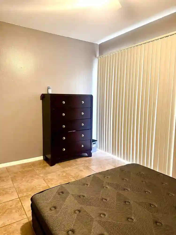 Urgeng move in available