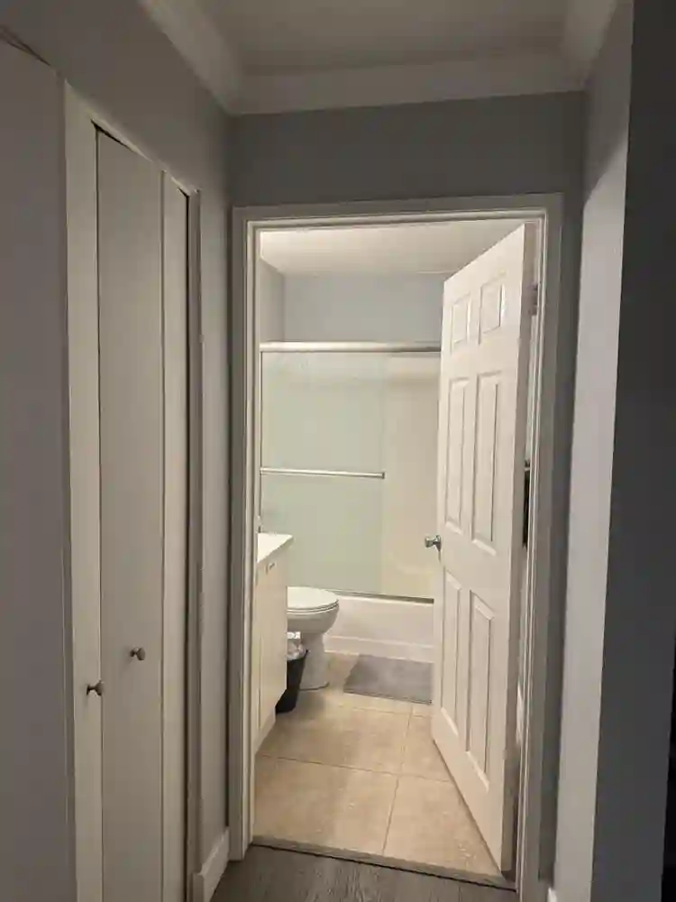 FULLY FURNISHED - 6 month lease