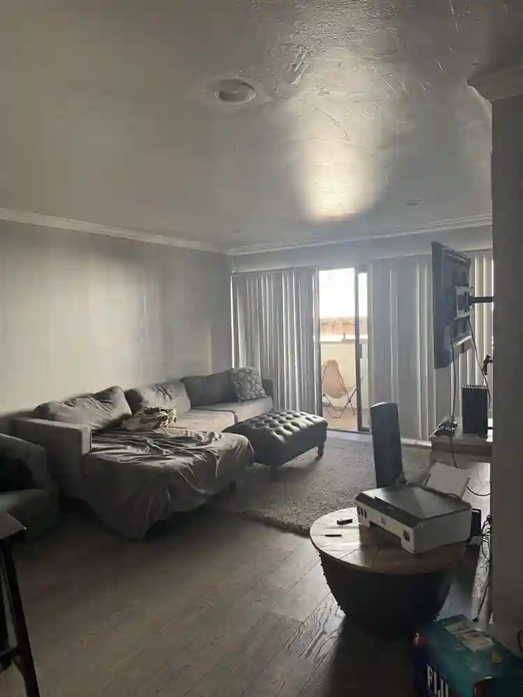 FULLY FURNISHED - 6 month lease