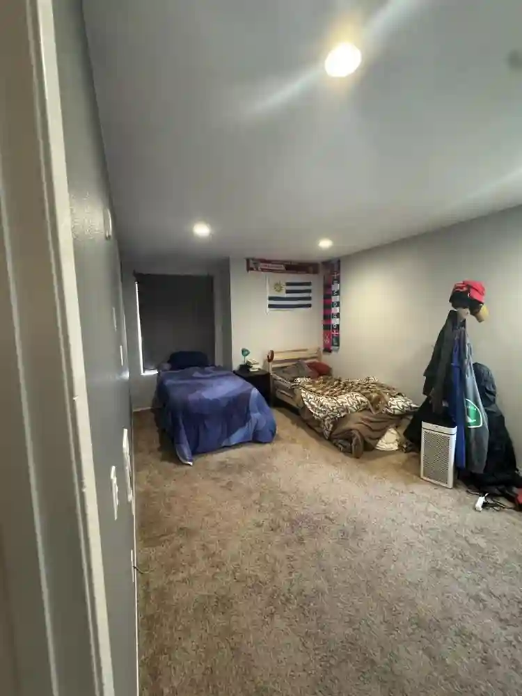 FULLY FURNISHED - 6 month lease