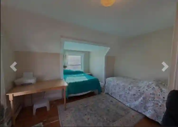 Unfurnished Room Available!