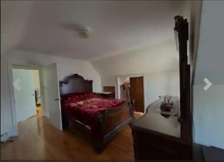 Unfurnished Room Available!