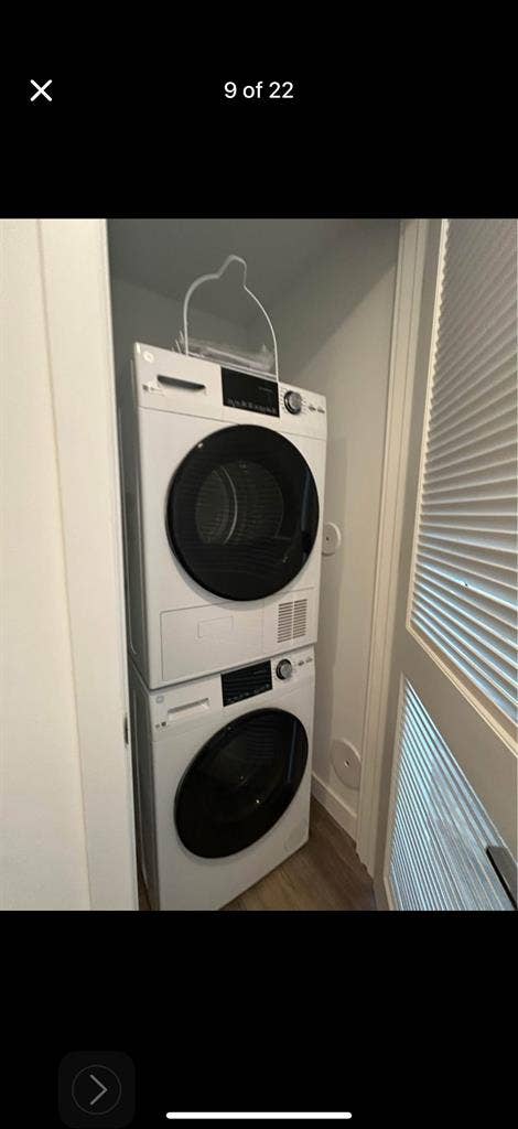 Luxury Professional Roommate