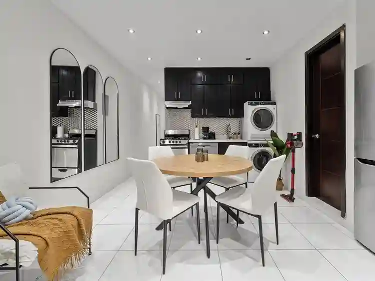 Furnished Room by Central Park ✅