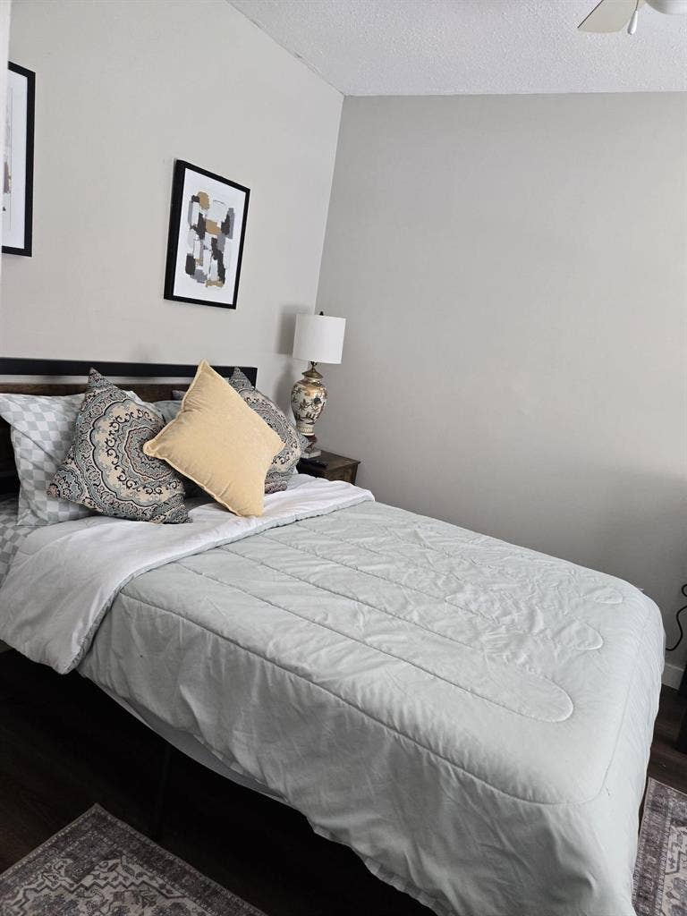 6 BR in Jacksonville