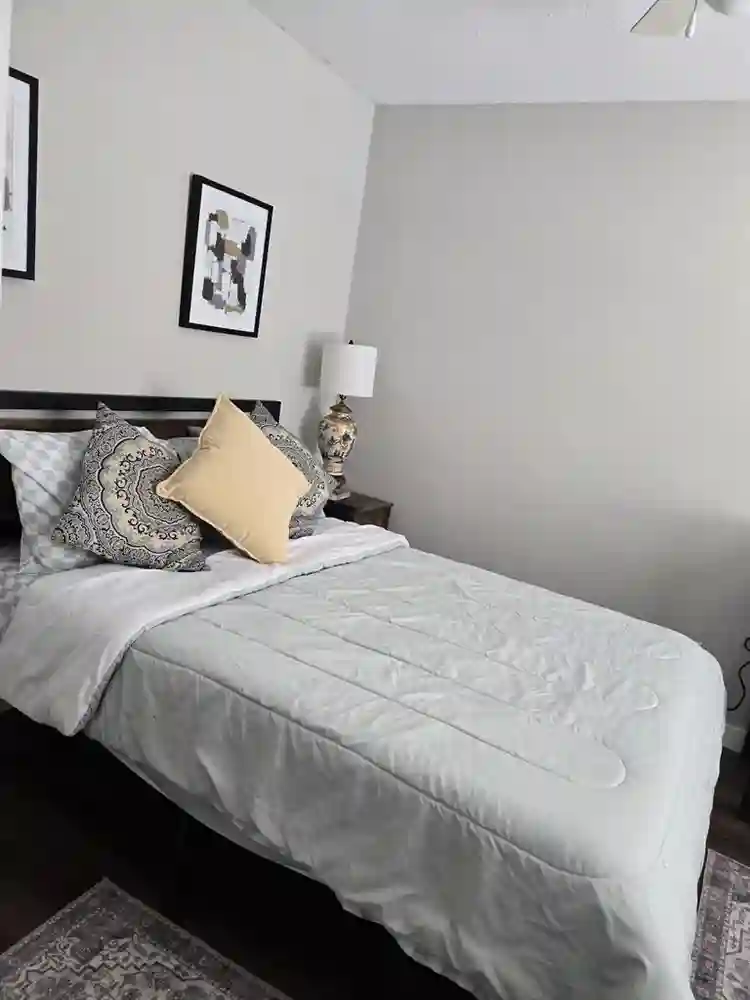 6 BR in Jacksonville