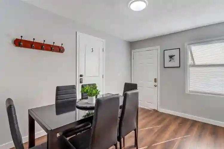 6 BR in Jacksonville