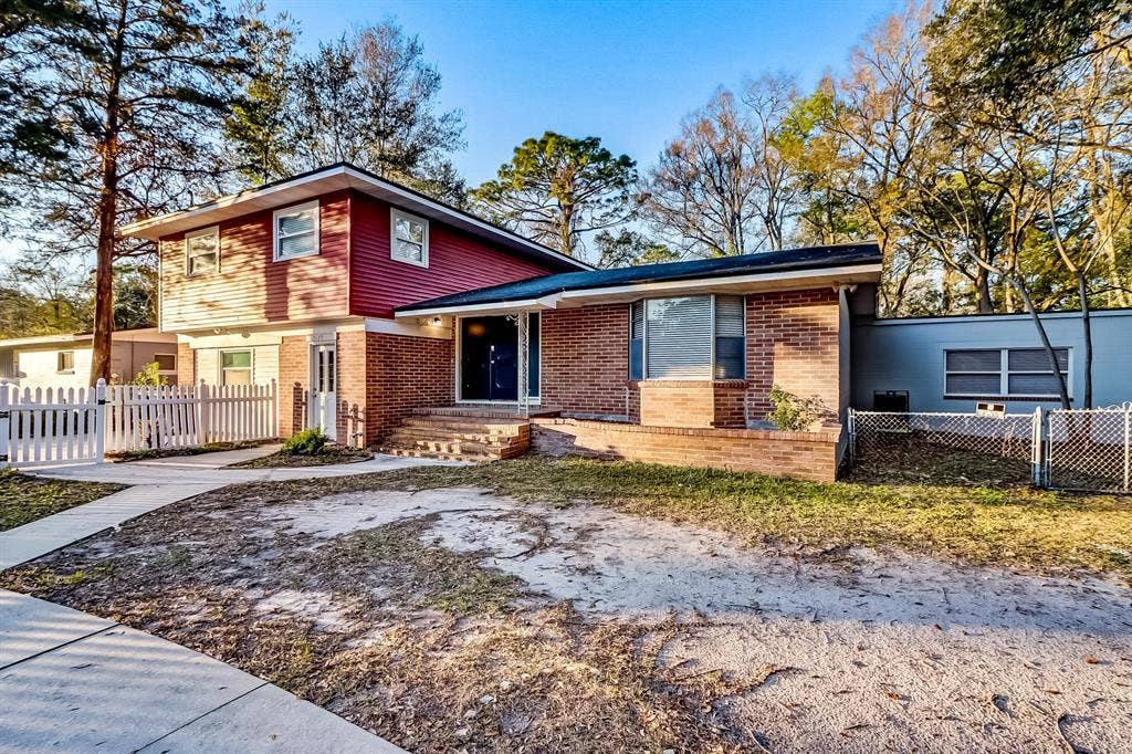 10 BR in Jacksonville