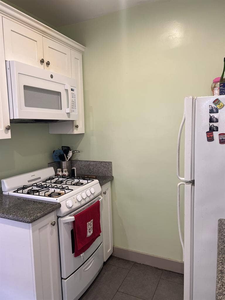 Private room for rent