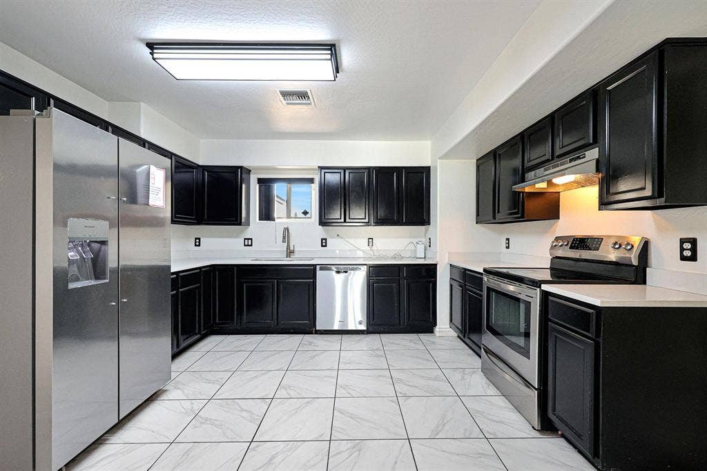 8 BR in Phoenix