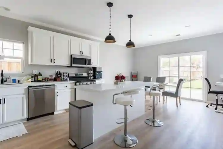 Private rooms for rent starting Jan