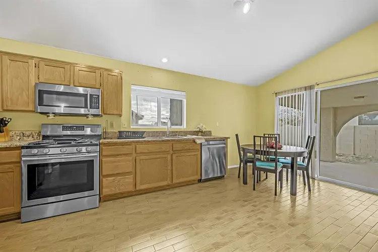 8 BR in North Las Vegas