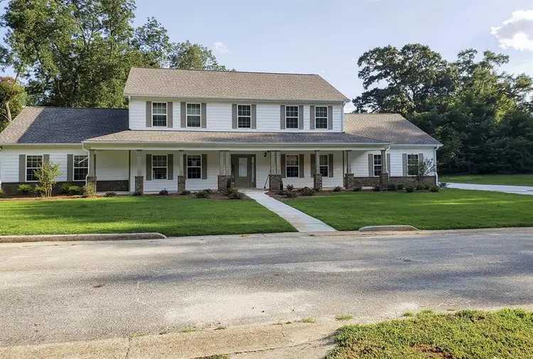 6 BR in Jonesboro