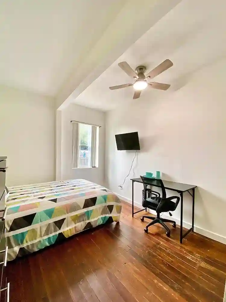 5 BR in Clearwater