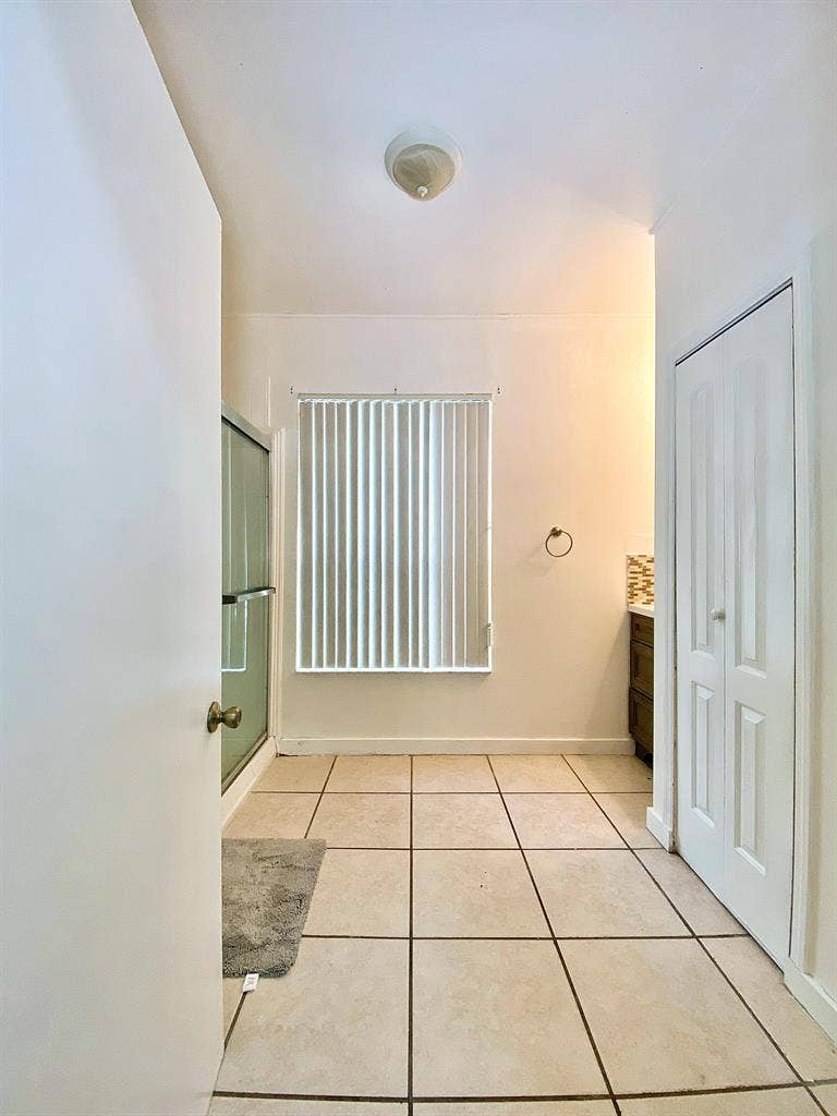 5 BR in Clearwater