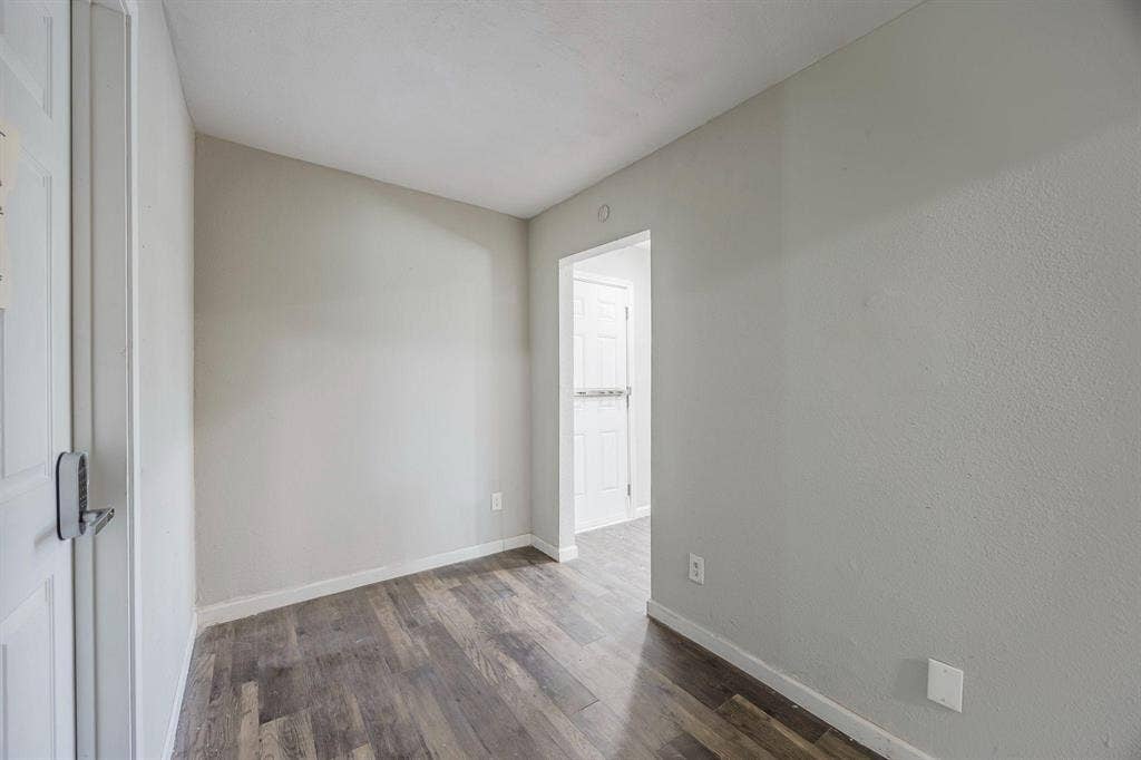 5 BR in Dallas