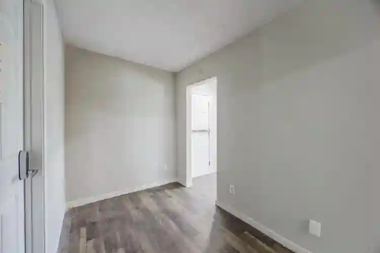 5 BR in Dallas
