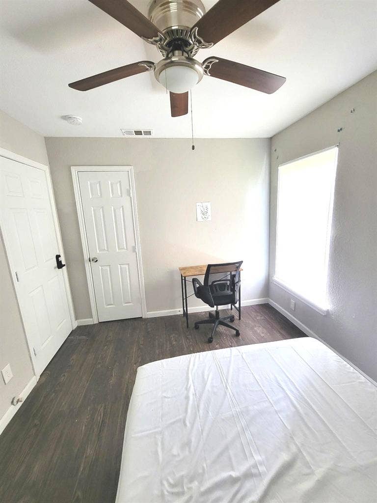 5 BR in Dallas