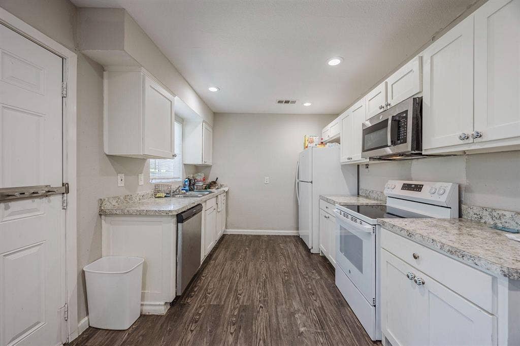 5 BR in Dallas