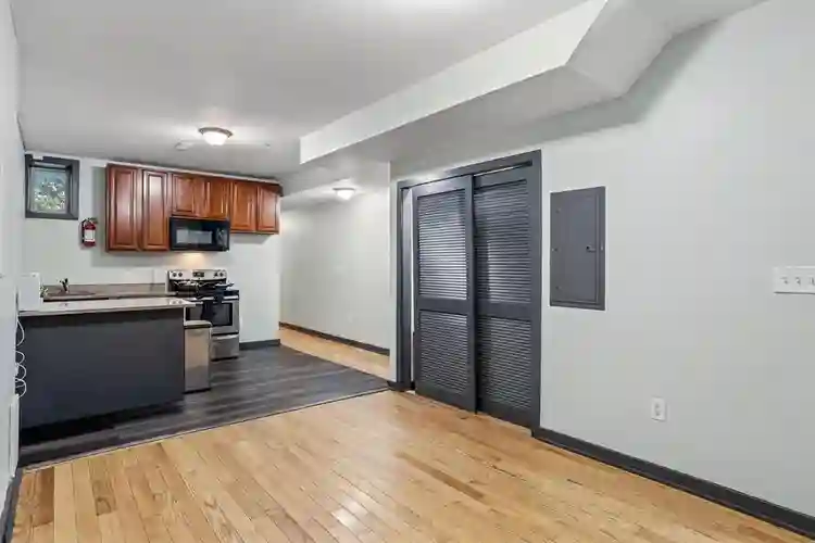 6 BR in Philadelphia