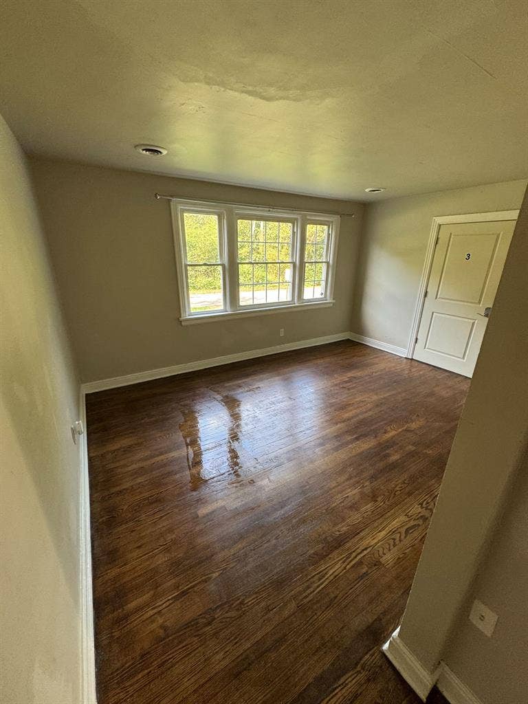 3 BR in Richmond
