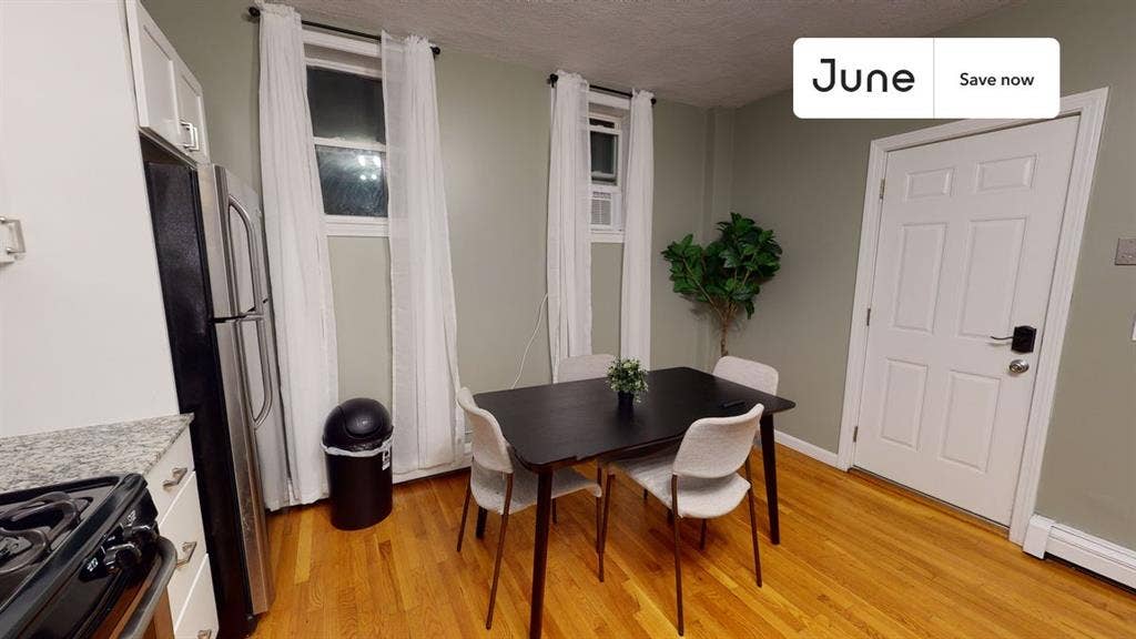 1 BR in Boston