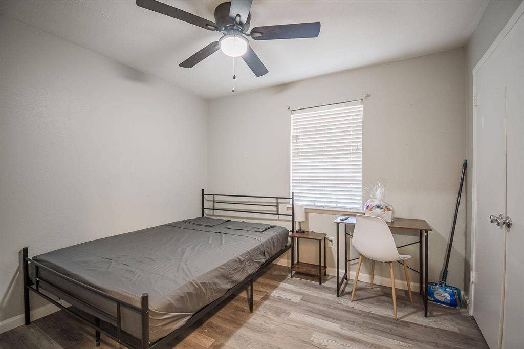 5 BR in Dallas
