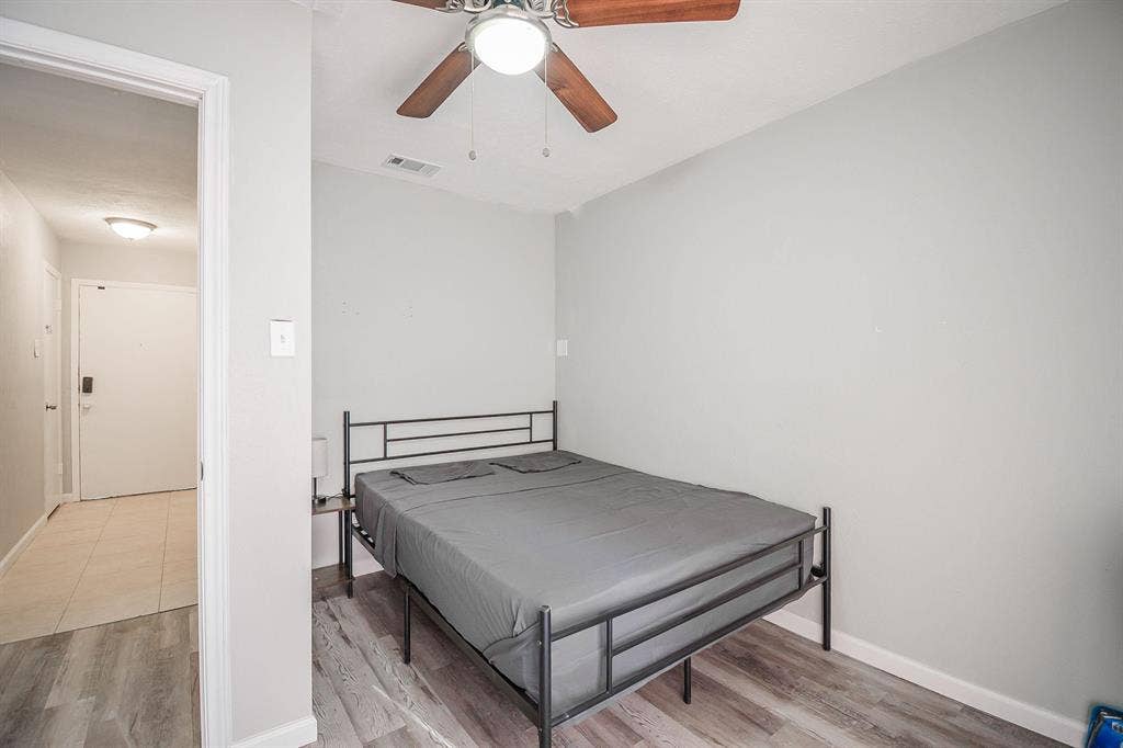 5 BR in Dallas