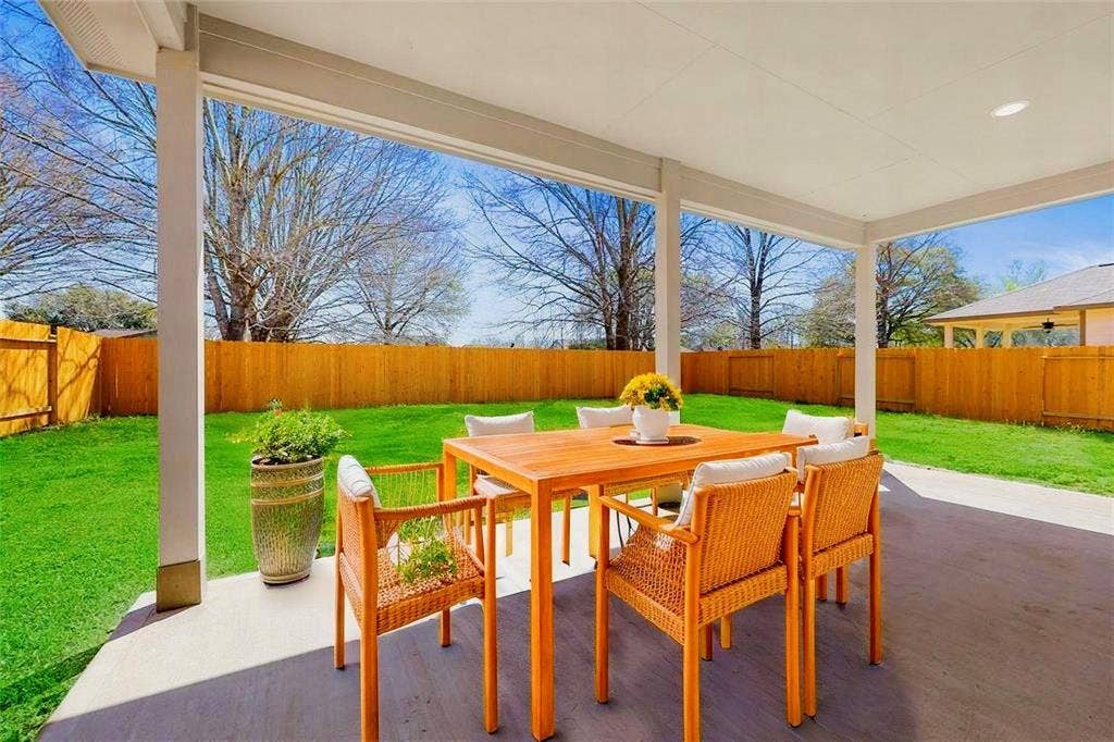 4 BR in Dayton