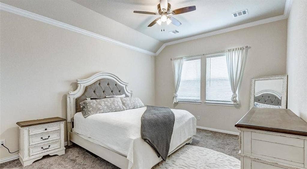 4 BR in Dayton