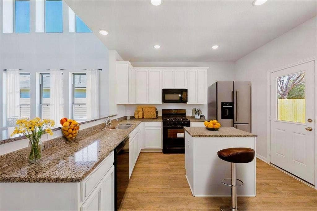 4 BR in Dayton