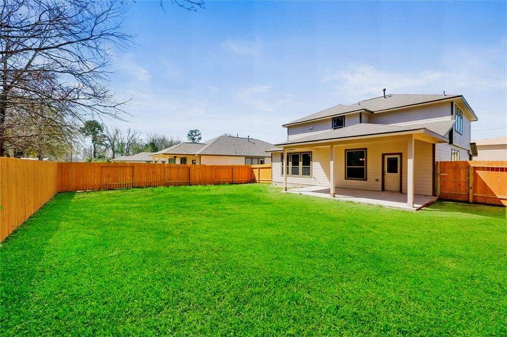 4 BR in Dayton