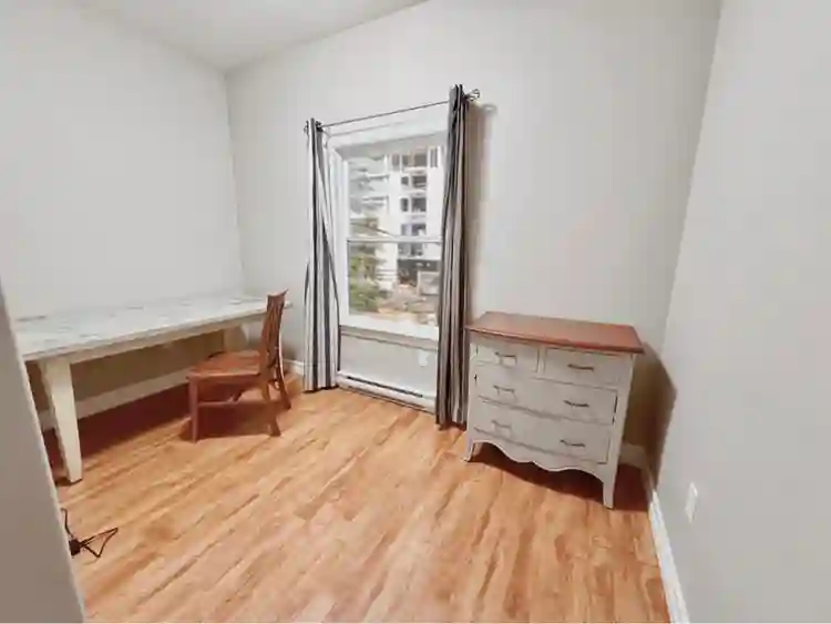 3 bedroom apartment - Jan to June